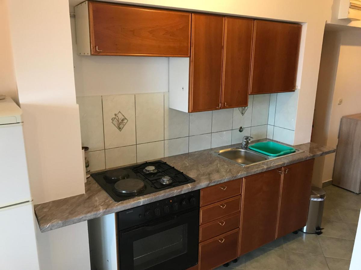Grdelin Apartment Omis Bagian luar foto
